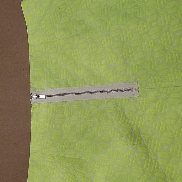J Crew Factory Size 12 Jacquard Fluorescent / Neon Yellow-Green A-Line Skirt - Picture 10 of 10